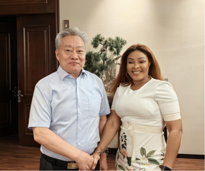 黄兆锦主任受邀同塞拉利昂代表团共进晚宴-中非友好经贸发展工作委员会