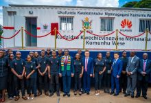 周鼎大使陪同姆南加古瓦总统出席津巴布韦数字卡车项目启动仪式-中非友好经贸发展工作委员会