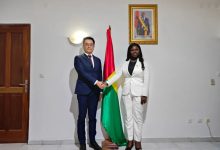 驻几内亚比绍使馆临时代办董敏传会见几比文化国秘卡多佐-中非友好经贸发展工作委员会