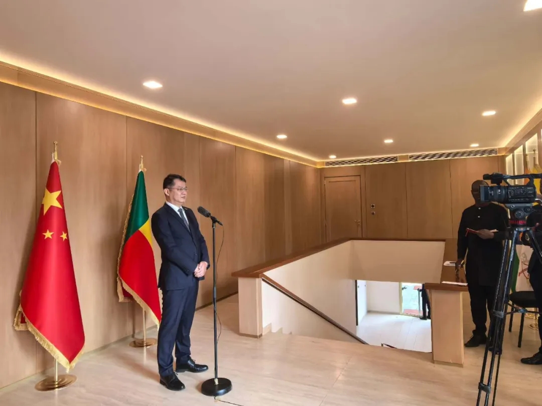 b3db712c660f989 b3db712c660f989