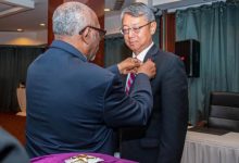 喀麦隆对外关系部长姆贝拉为驻喀麦隆大使举行欢送晚宴-中非友好经贸发展工作委员会