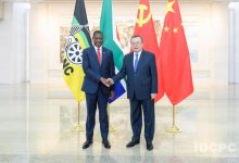 刘建超会见南非非国大副主席、副总统马沙蒂莱-中非友好经贸发展工作委员会