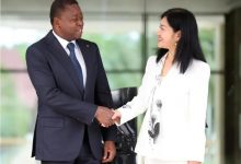 驻多哥大使到任拜会多部长会议主席福雷-中非友好经贸发展工作委员会